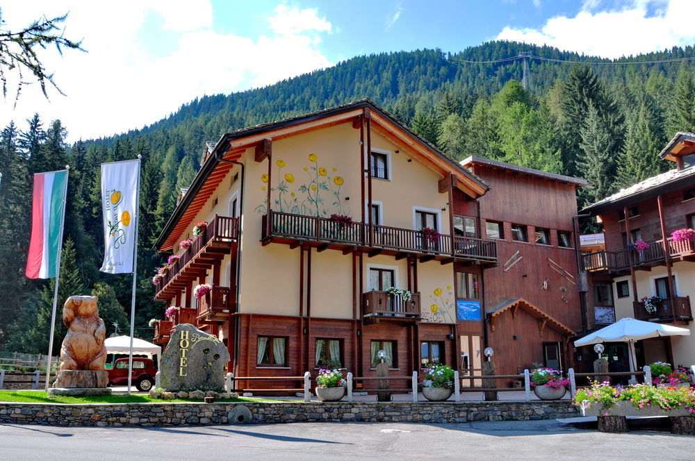 Hotel Boton D'Or & Wellness A La Thuile Exterior foto